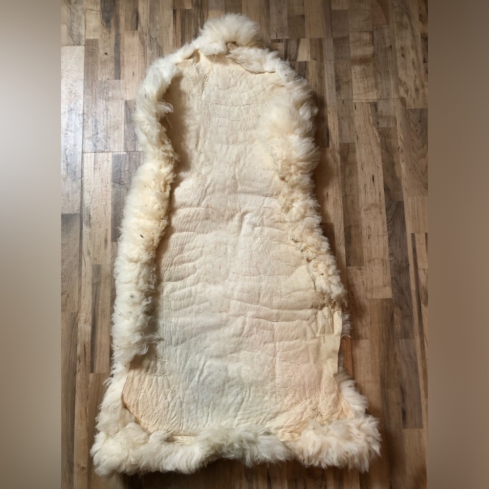 Genuine Sheep Pelt - Picture 3 of 3